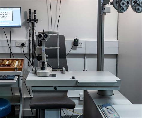 Introduction to Optometry • City, University of London.